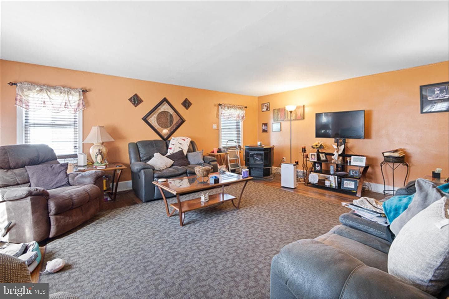 125 Irish Lane photo 3