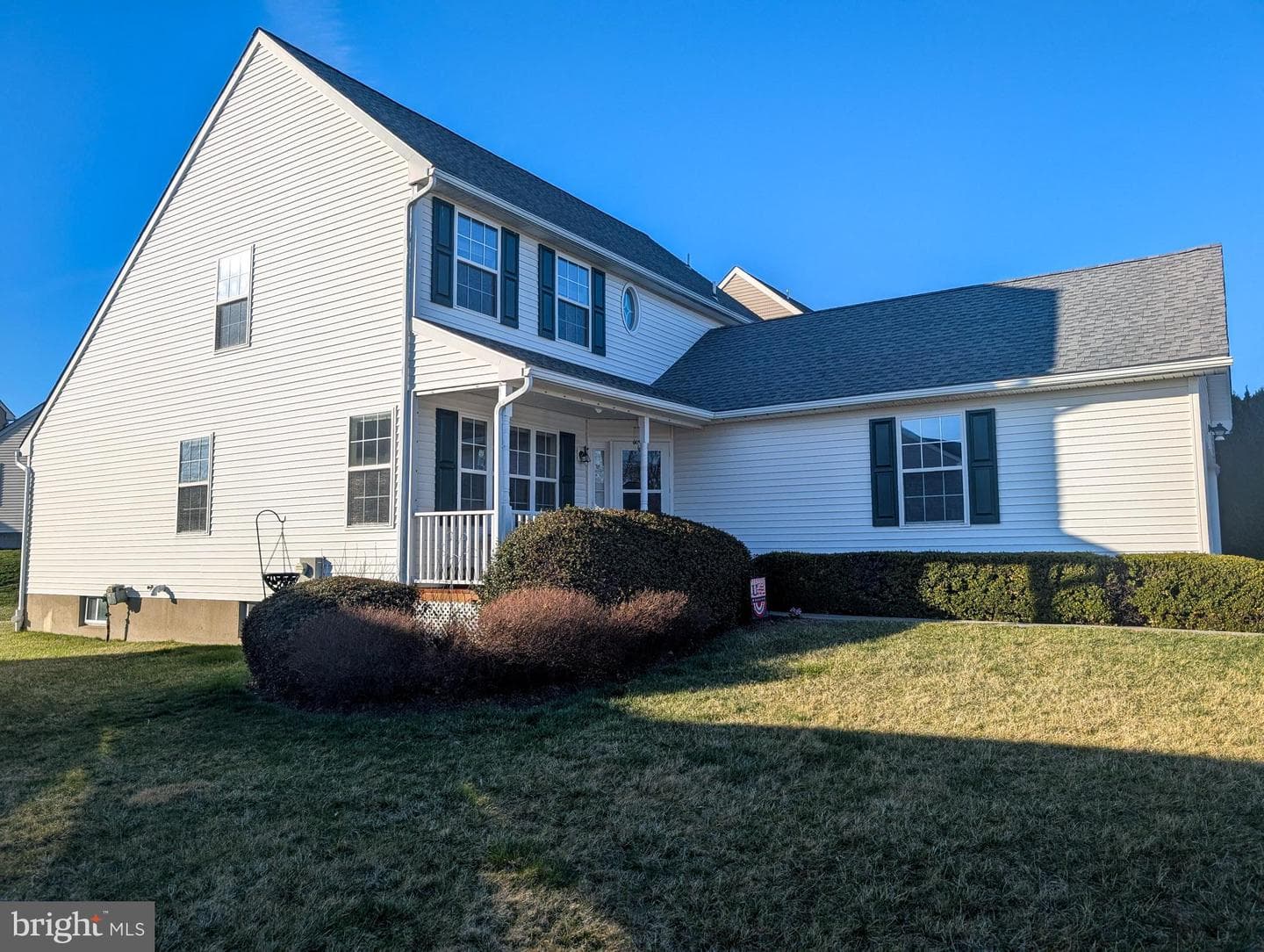 781 W Glenview Drive photo 2