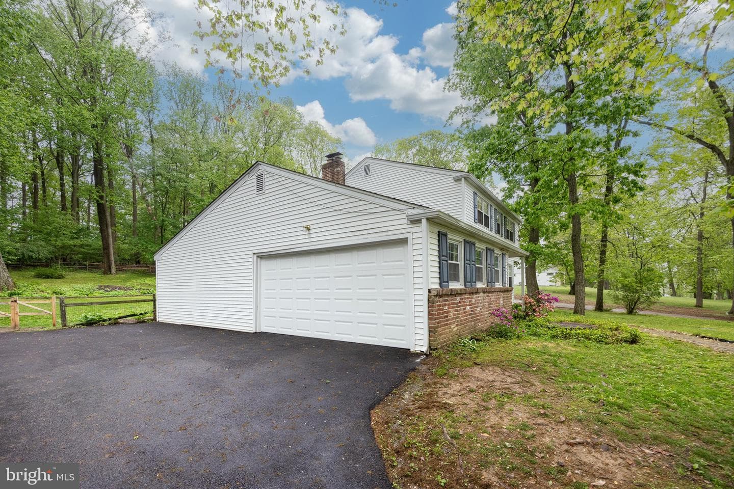 304 King Road photo 3