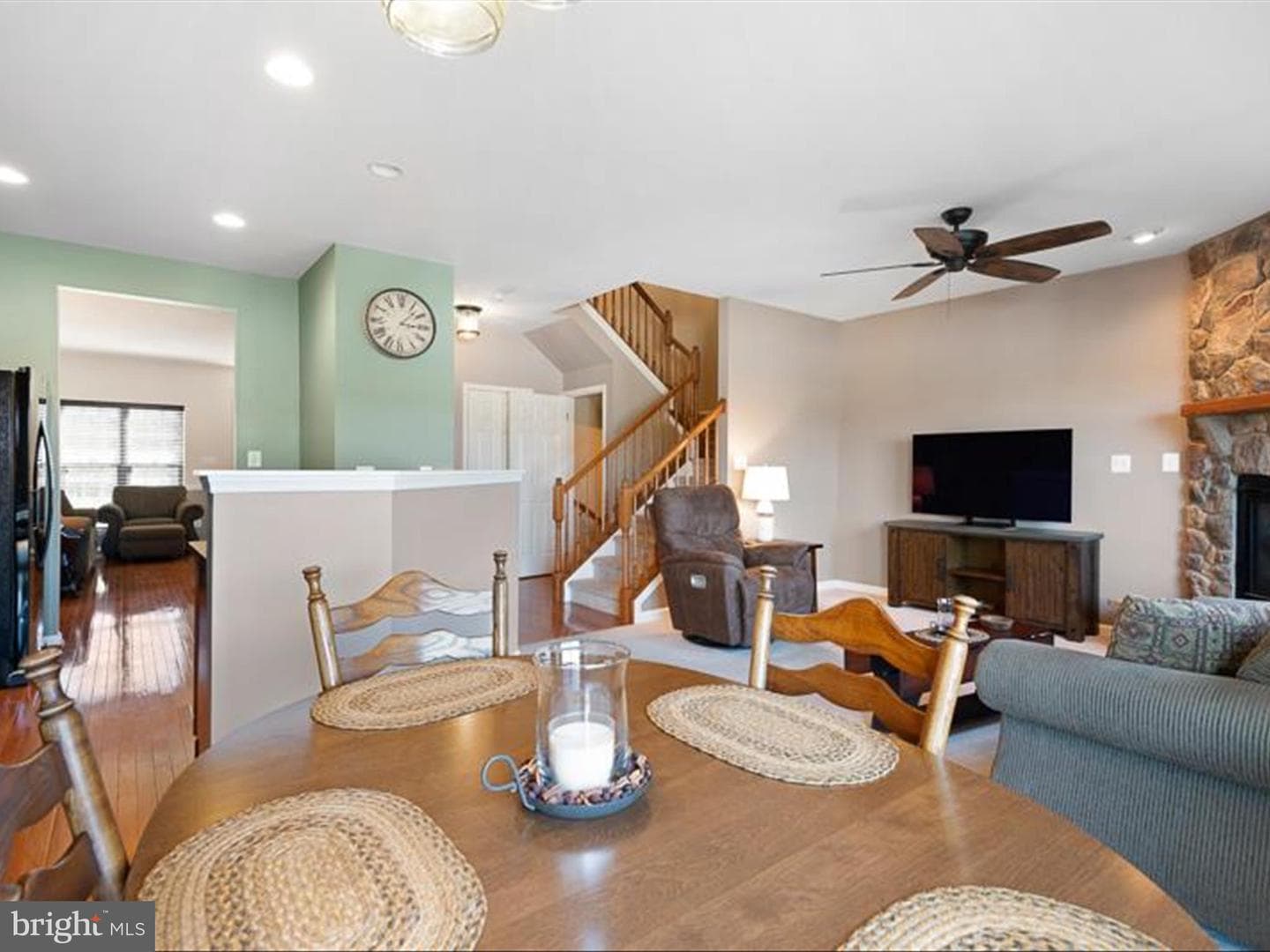 320 Elizabeth Drive photo 11