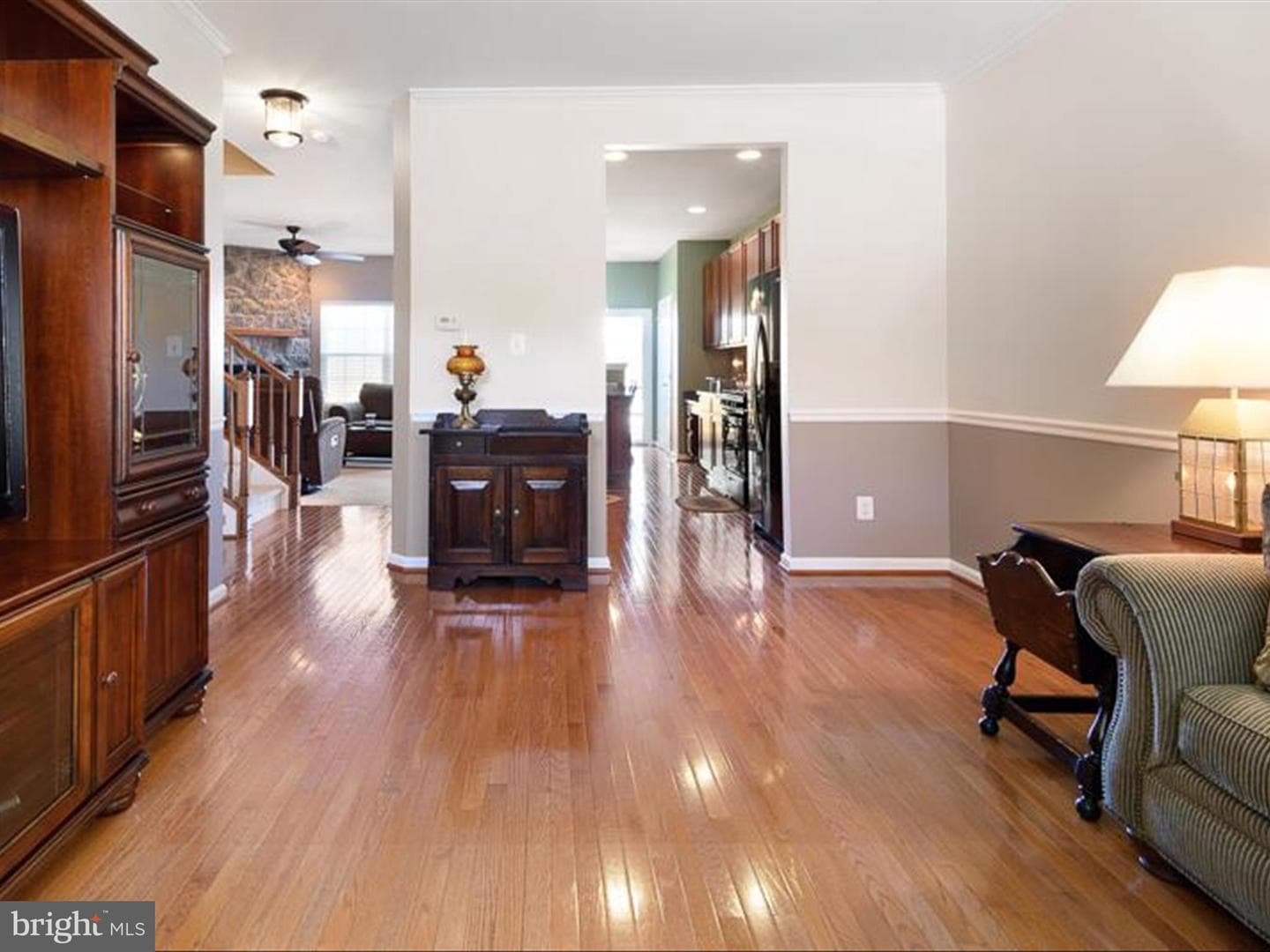 320 Elizabeth Drive photo 2