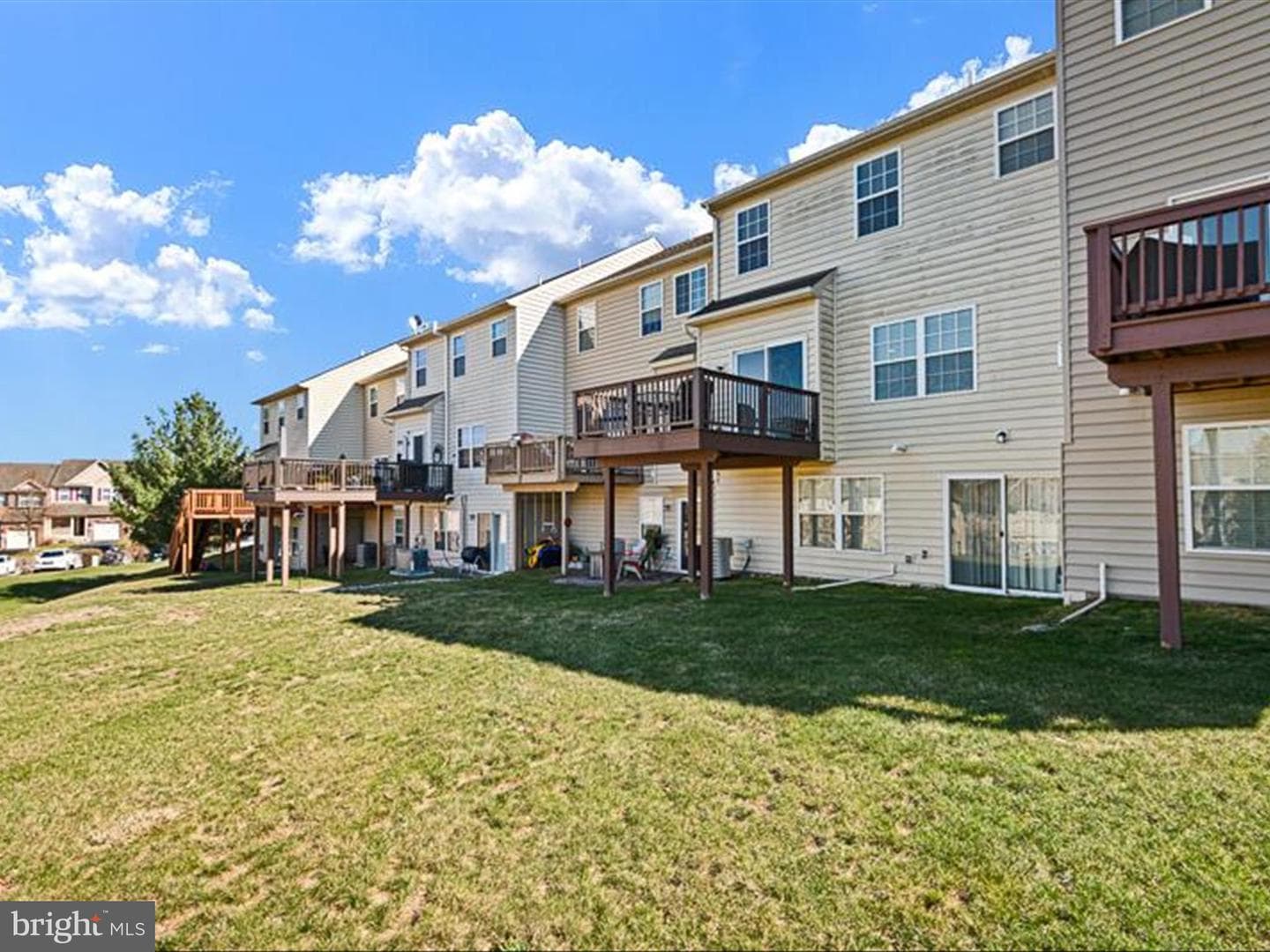 320 Elizabeth Drive photo 27