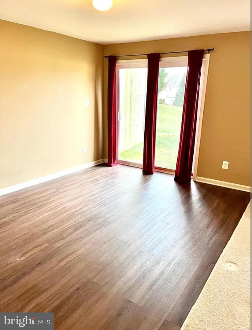 320 Elizabeth Drive photo 33