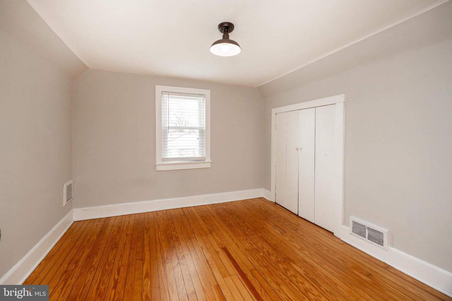 509 W Uwchlan Avenue photo 18