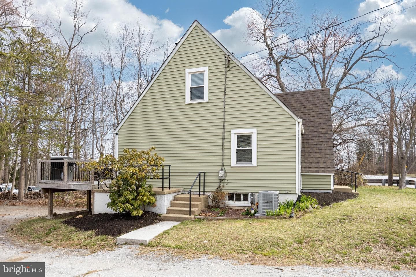 509 W Uwchlan Avenue photo 3