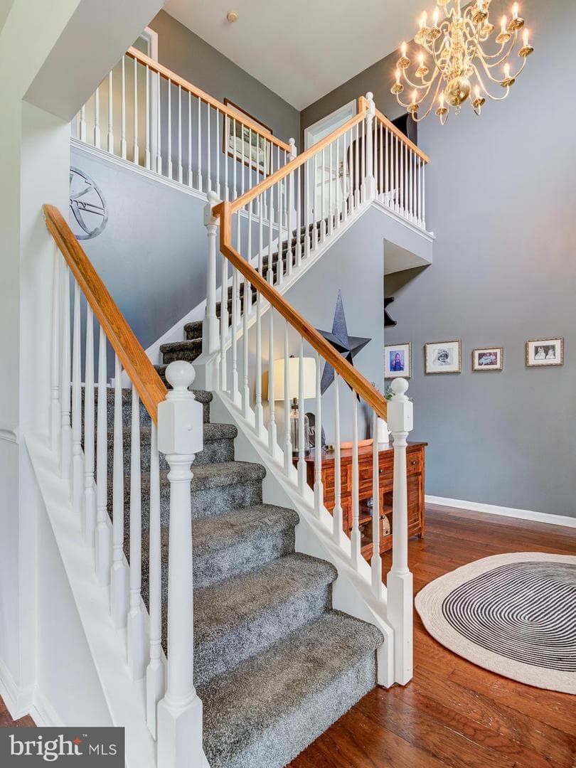 101 Amber Drive photo 25