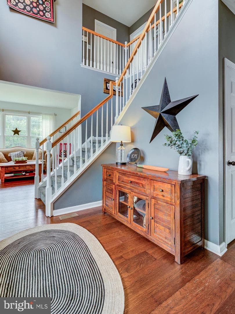 101 Amber Drive photo 6
