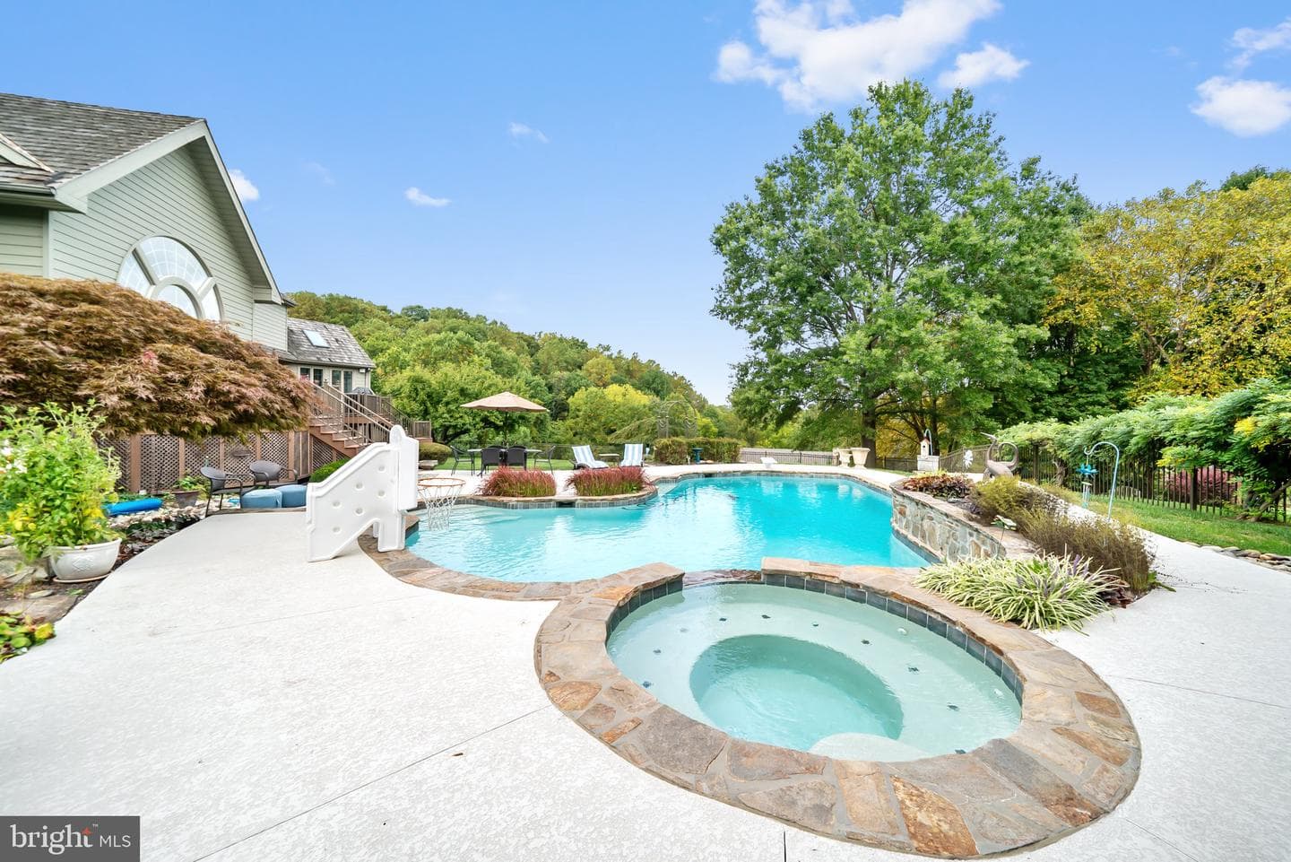 200 Barn Hill Road photo 88