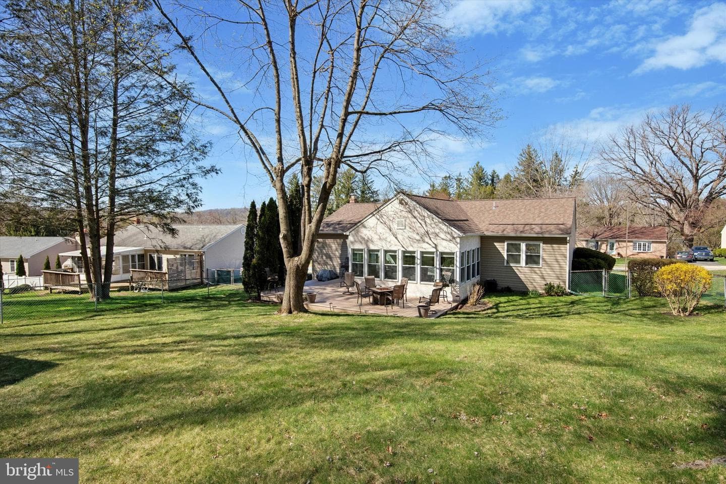 474 W Prospect Avenue photo 23