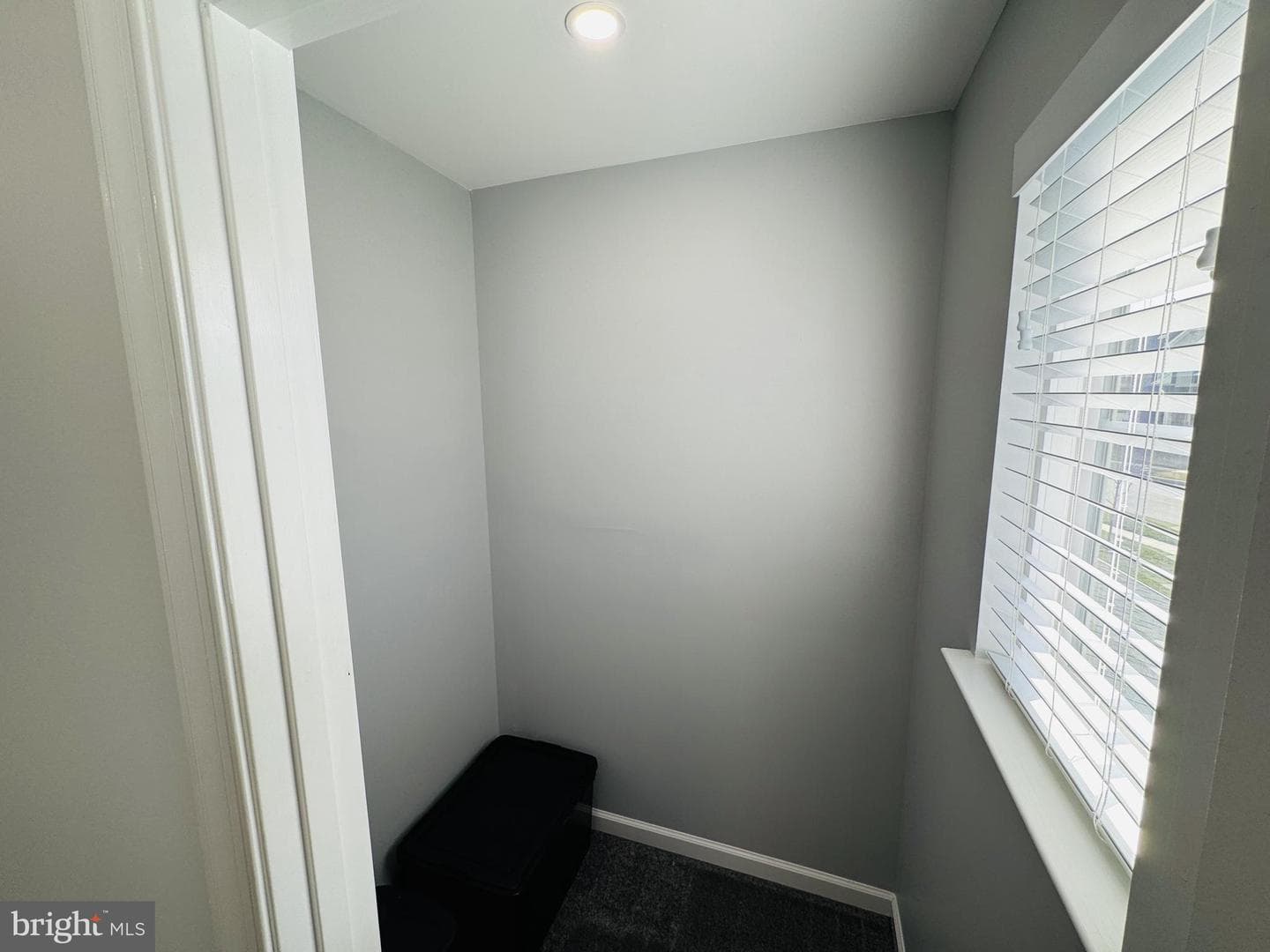 859 W Chestnut Street photo 35
