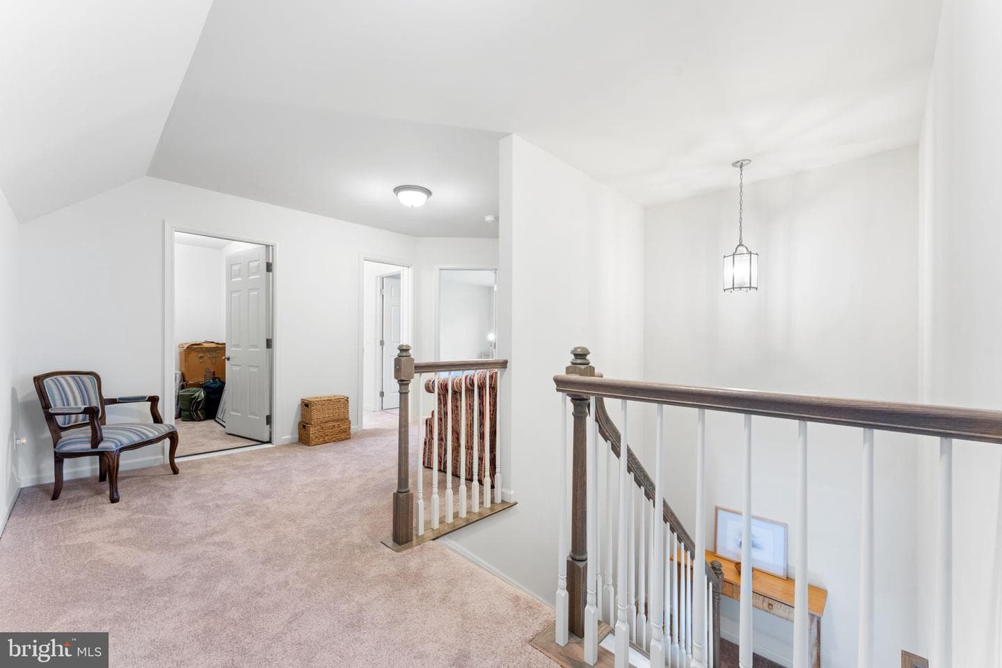 242 Honeycroft Boulevard photo 24