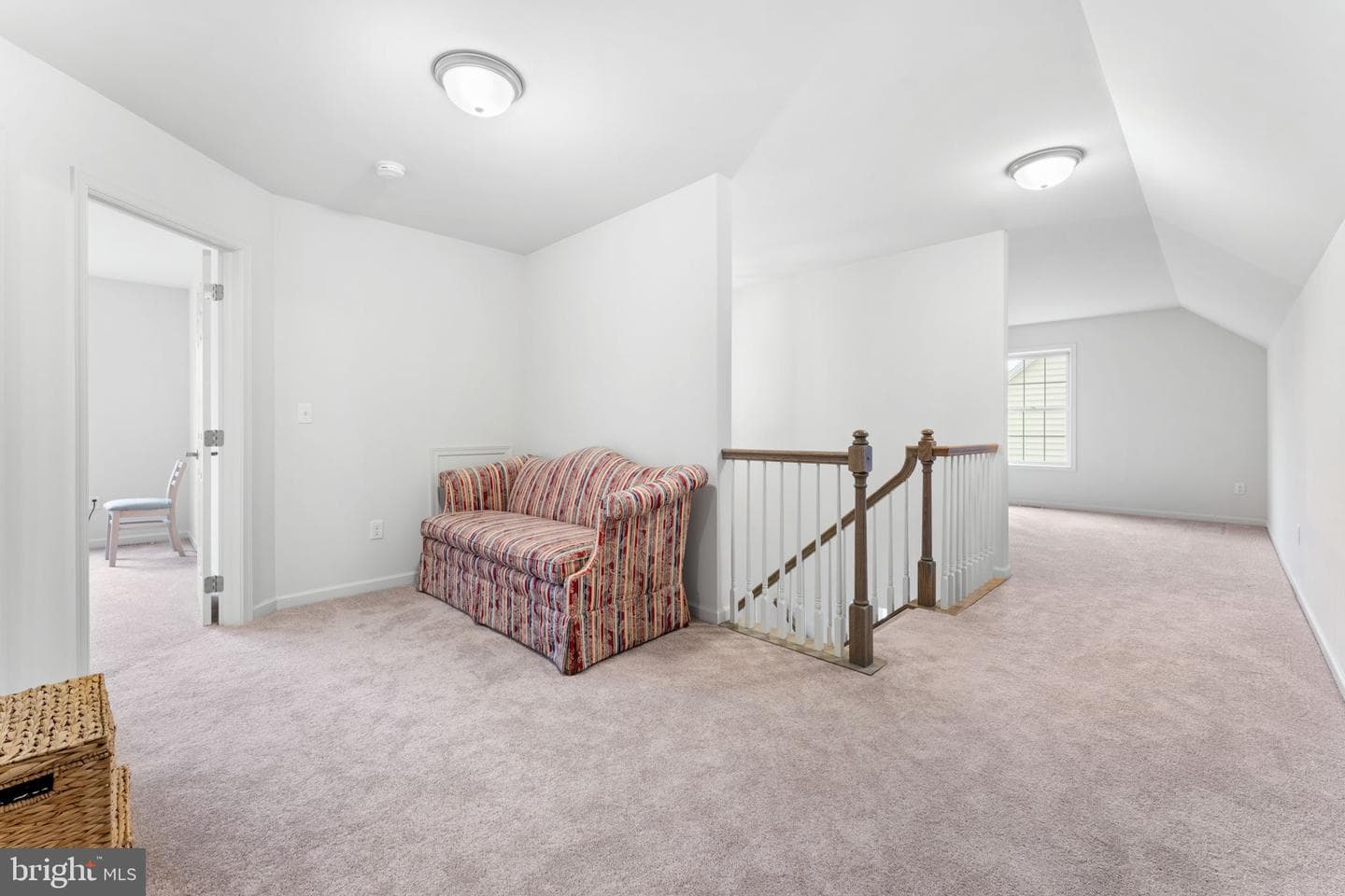 242 Honeycroft Boulevard photo 26