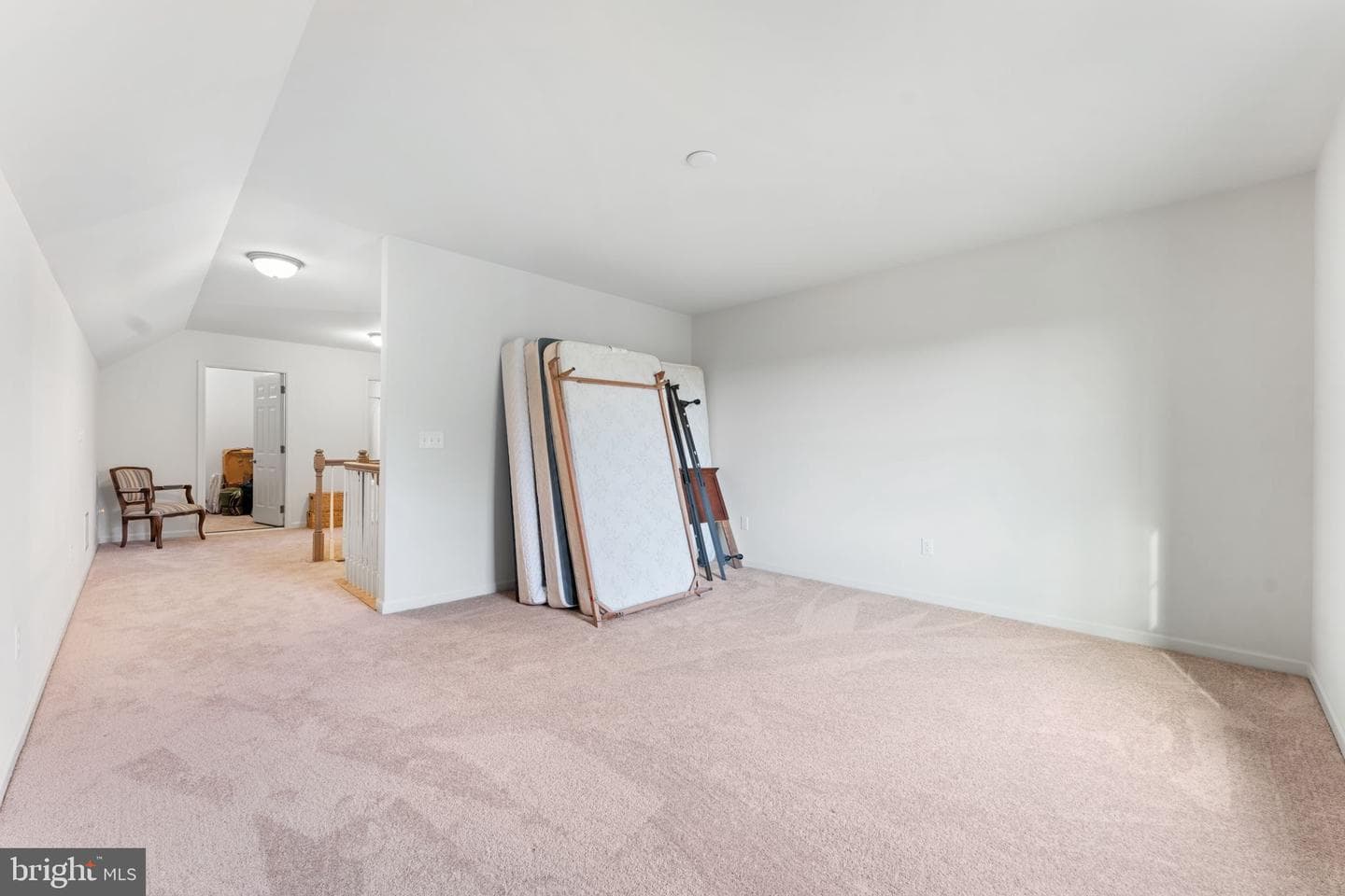 242 Honeycroft Boulevard photo 30