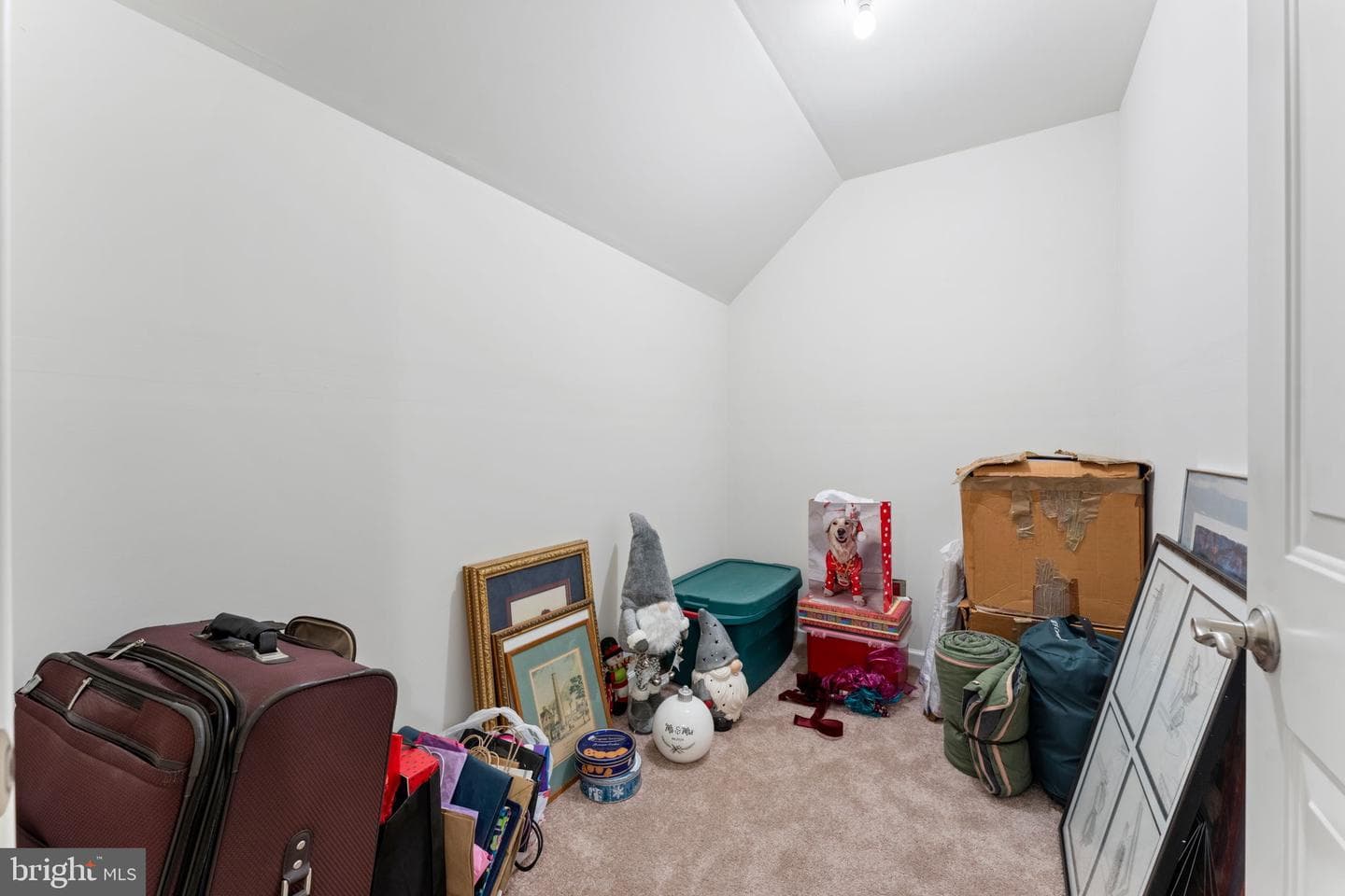 242 Honeycroft Boulevard photo 31