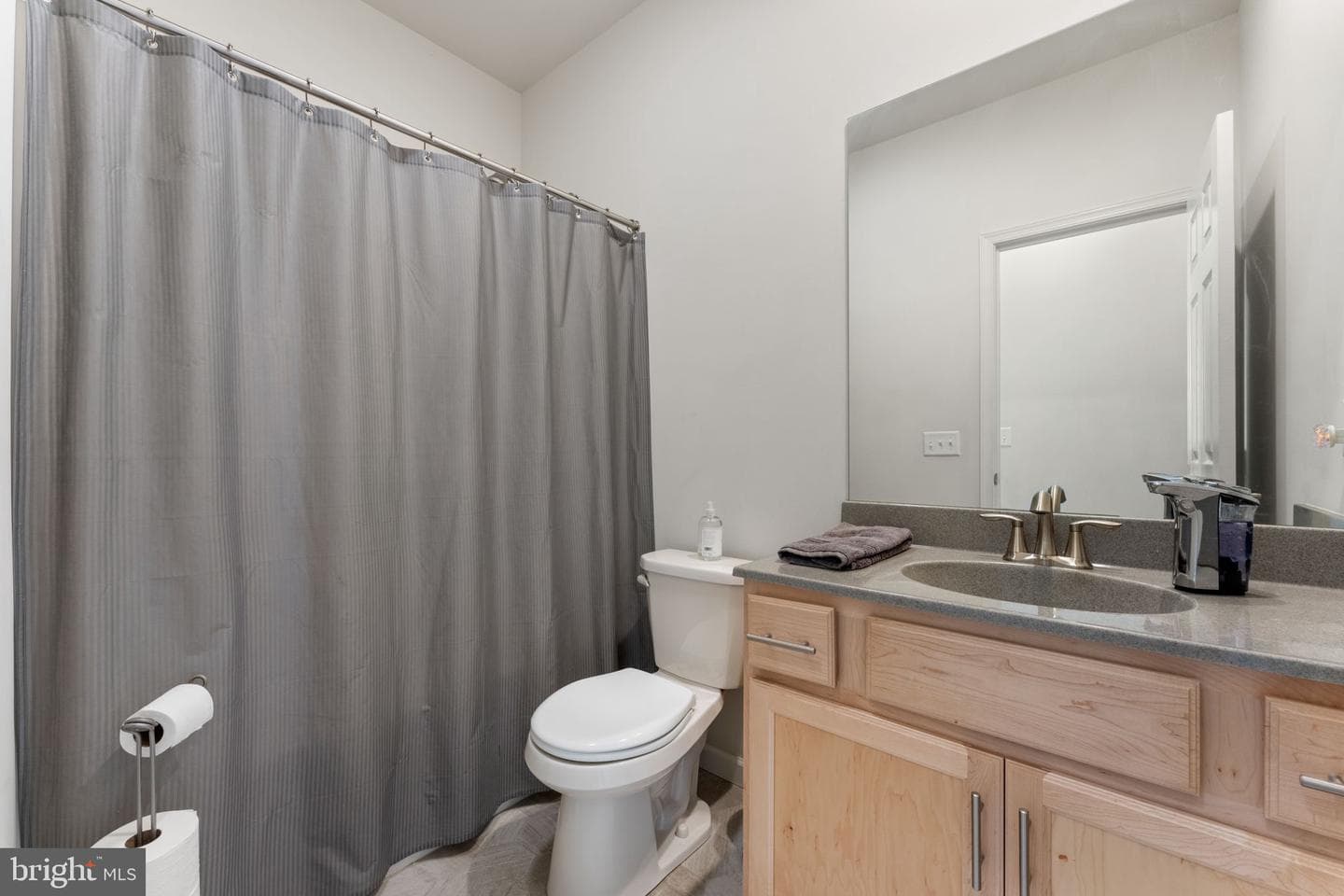 242 Honeycroft Boulevard photo 34