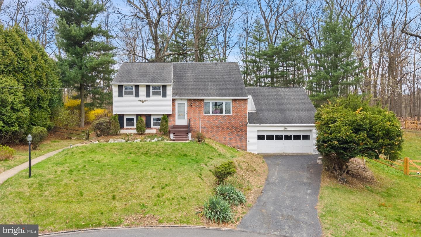 117 Spring Road photo 1