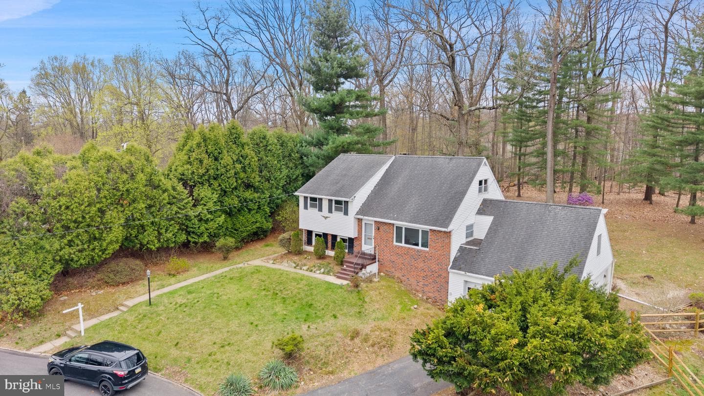 117 Spring Road photo 11
