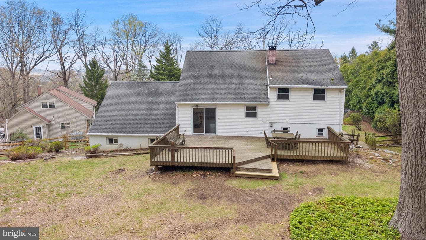 117 Spring Road photo 5