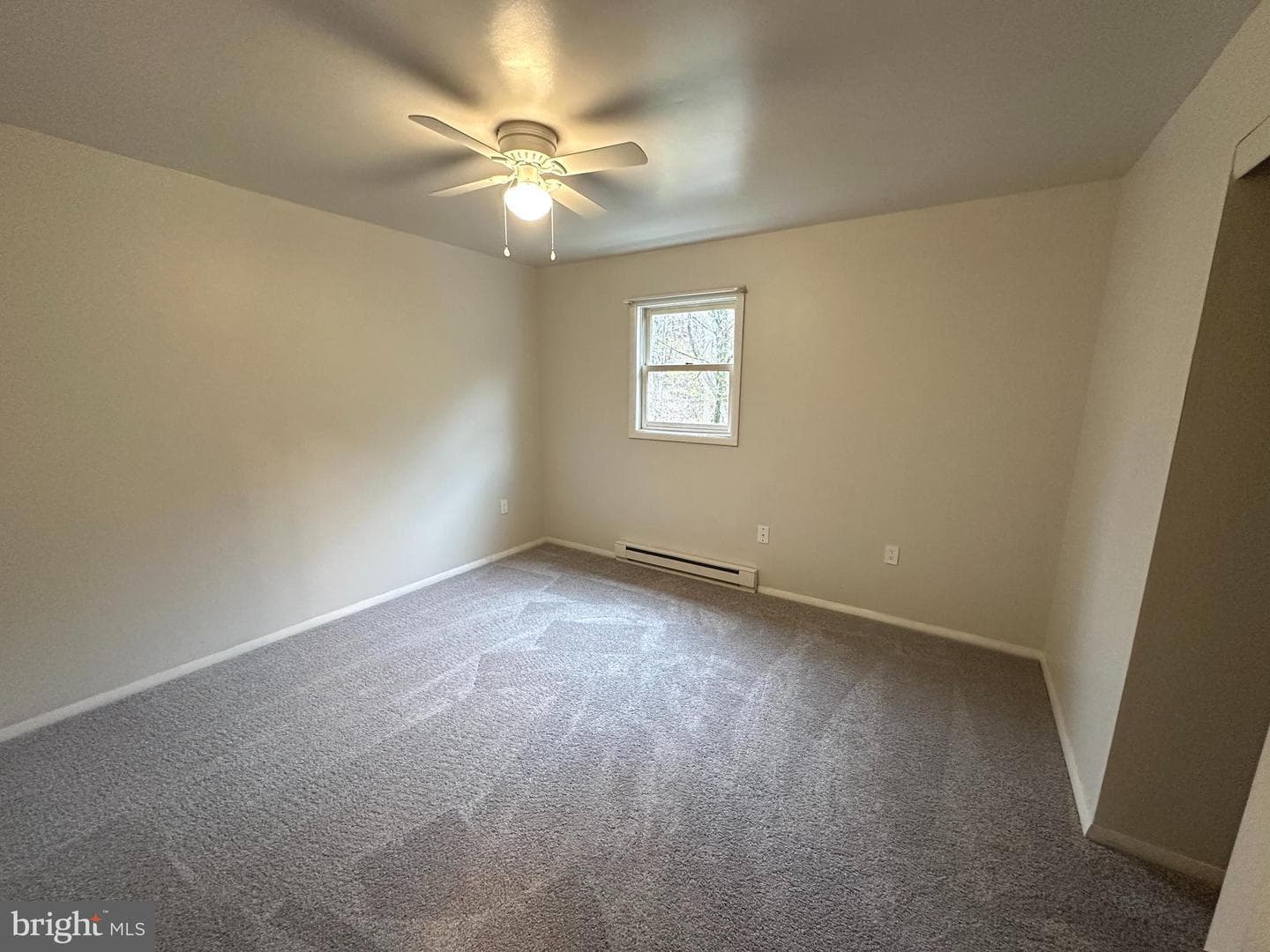 94 S Park Avenue photo 13