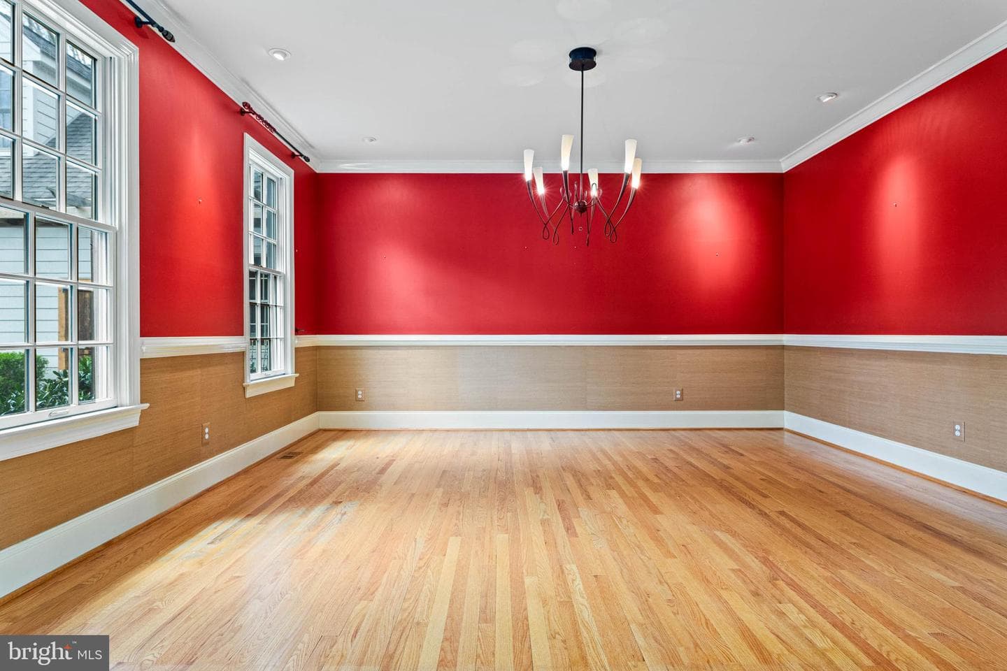 607 Newtown Road photo 16
