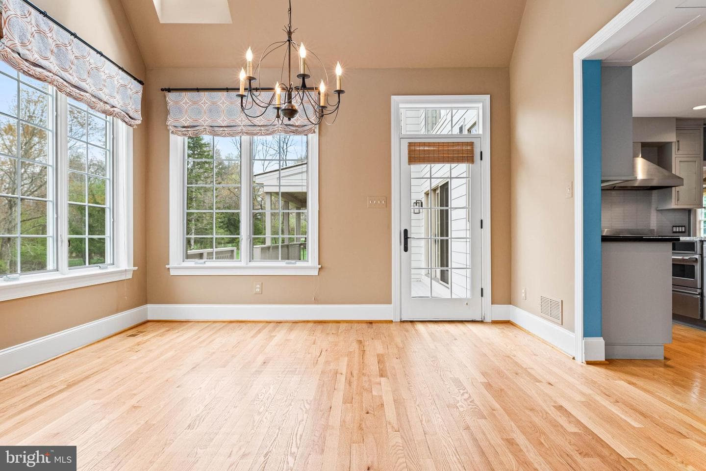 607 Newtown Road photo 29
