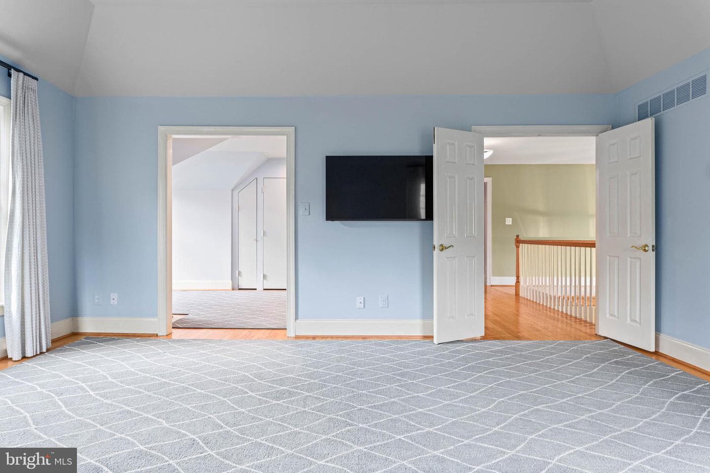 607 Newtown Road photo 42