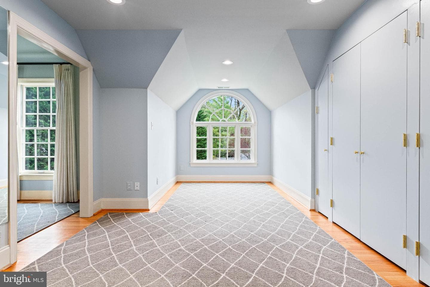607 Newtown Road photo 43