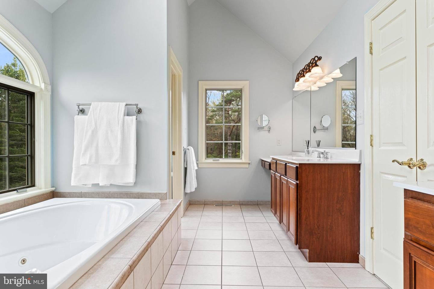 607 Newtown Road photo 49