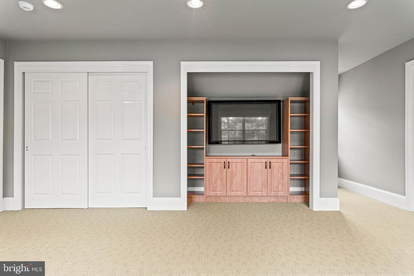 607 Newtown Road photo 61
