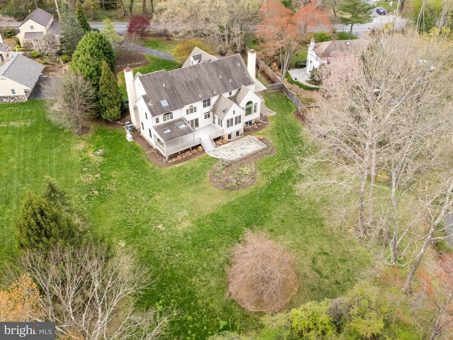 607 Newtown Road photo 78