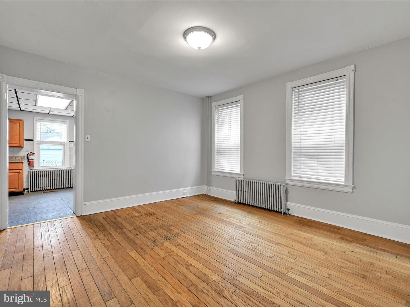 338 Charles Street photo 11
