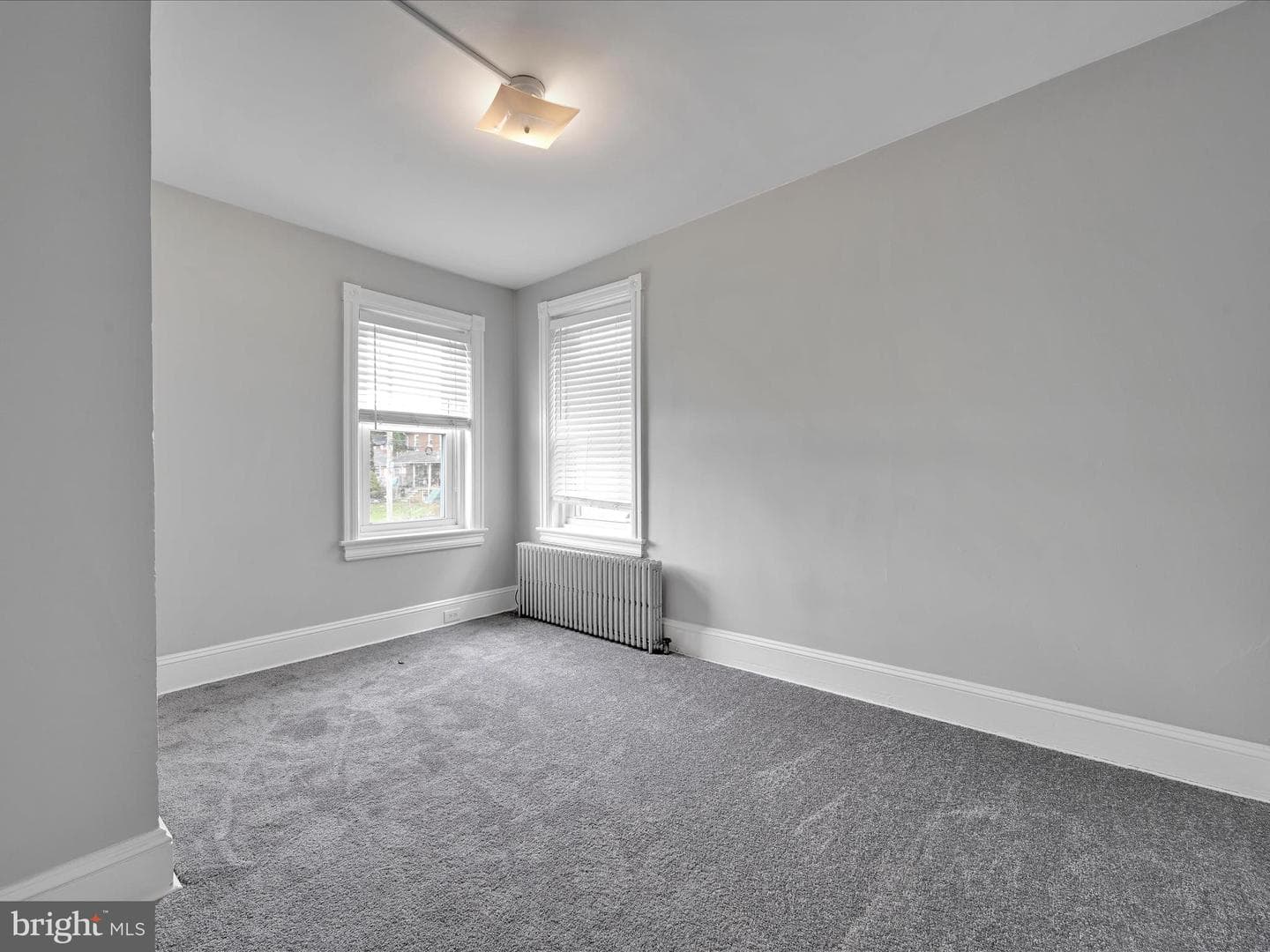 338 Charles Street photo 22