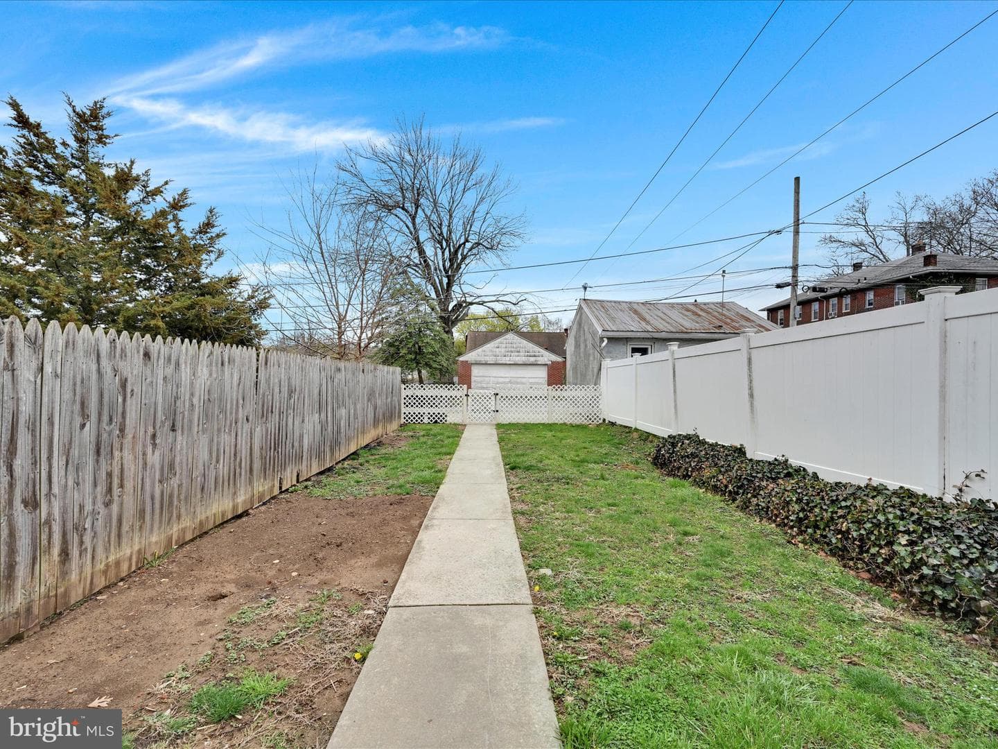 338 Charles Street photo 28