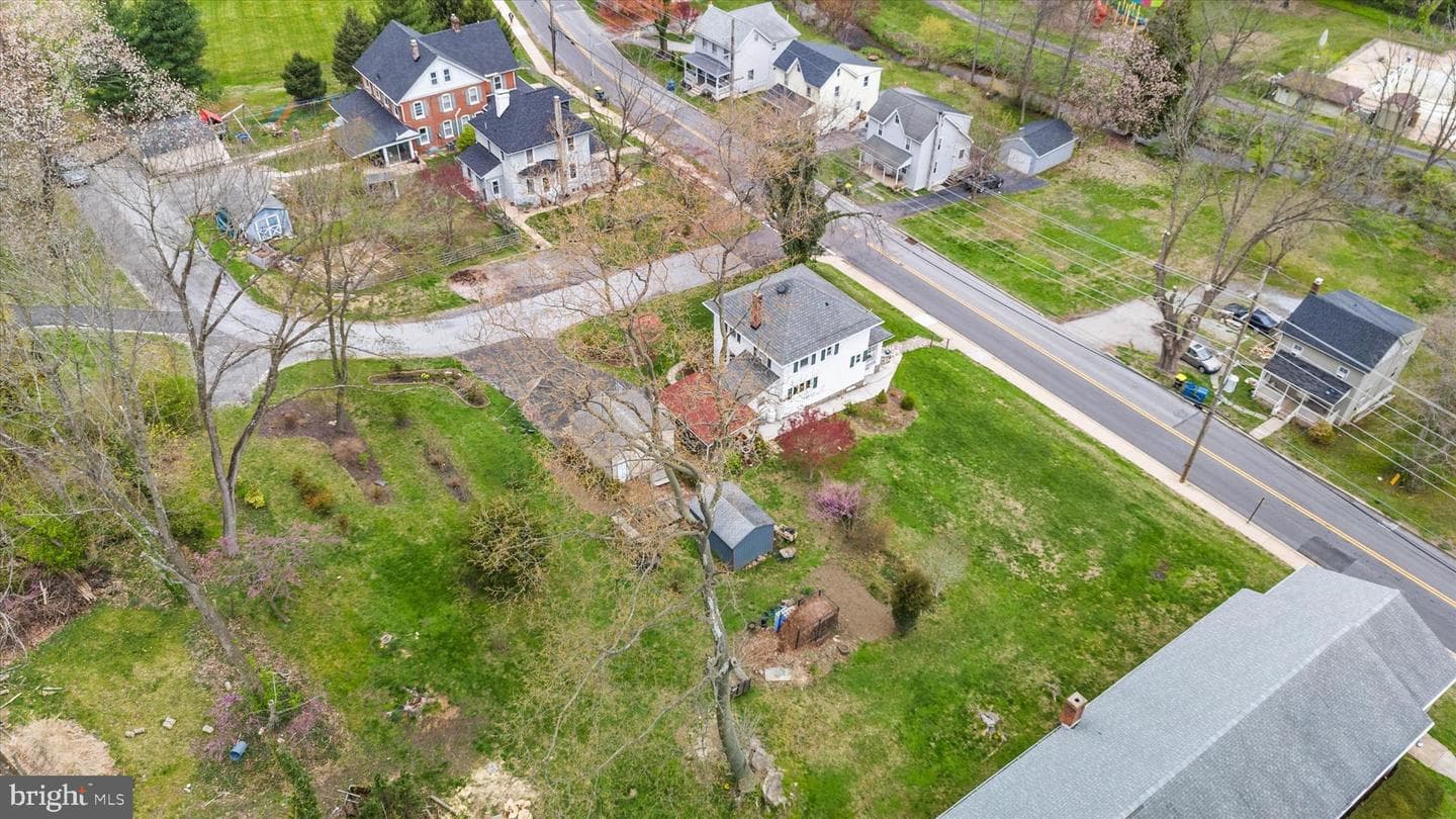406 E South Street photo 29
