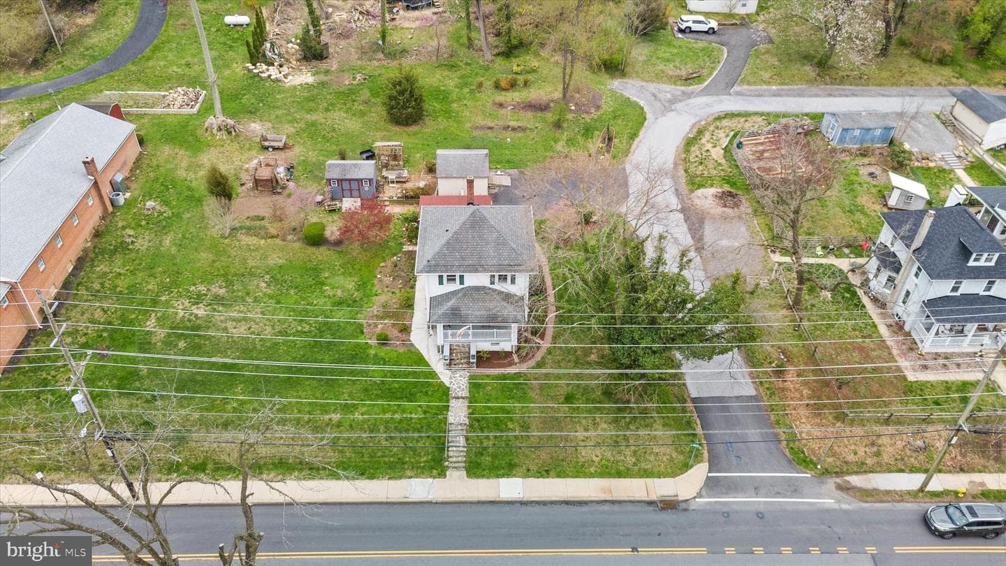 406 E South Street photo 30
