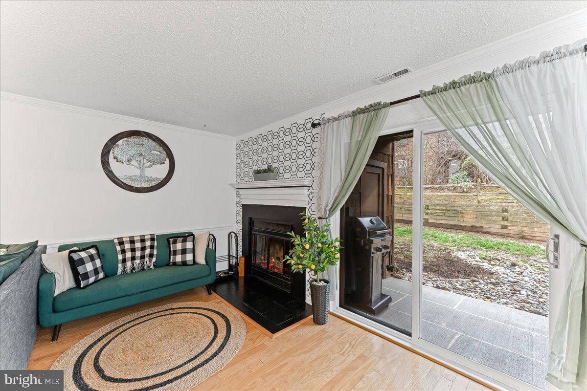 28 Hopkinson Court photo 10
