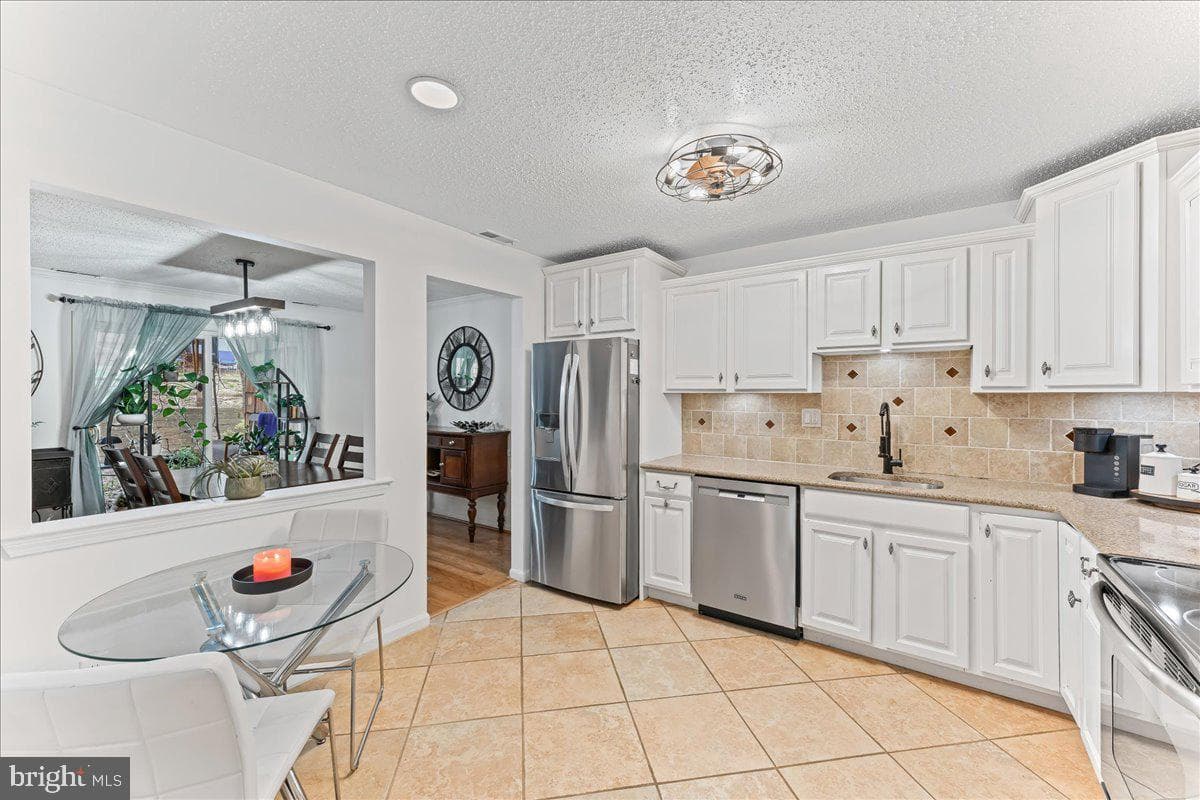 28 Hopkinson Court photo 13