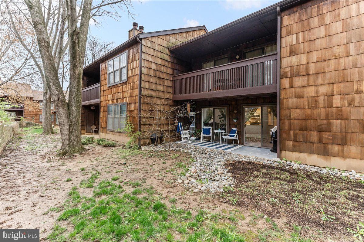 28 Hopkinson Court photo 29