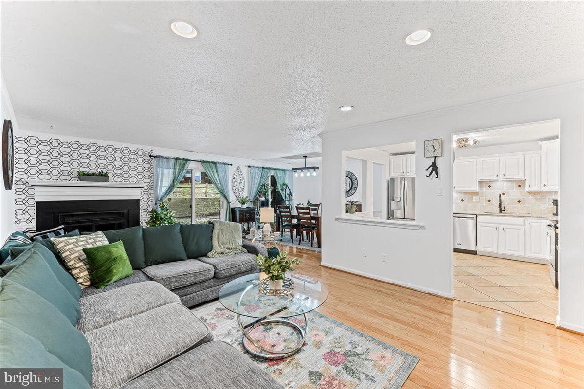 28 Hopkinson Court photo 8