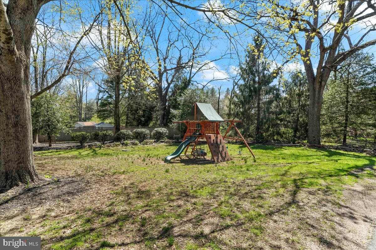 730 W Nields Street photo 12