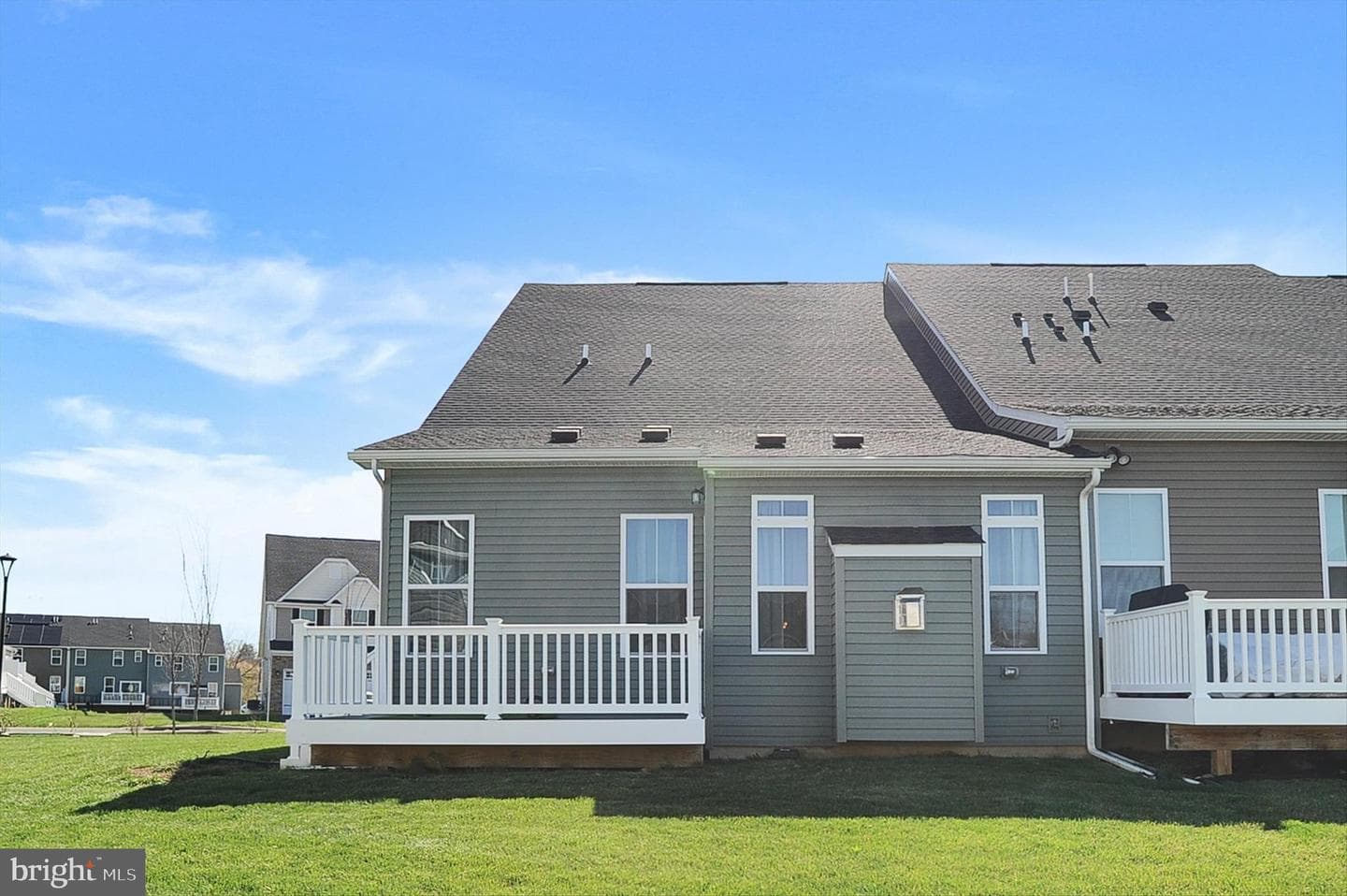 739 Cascade Way photo 32