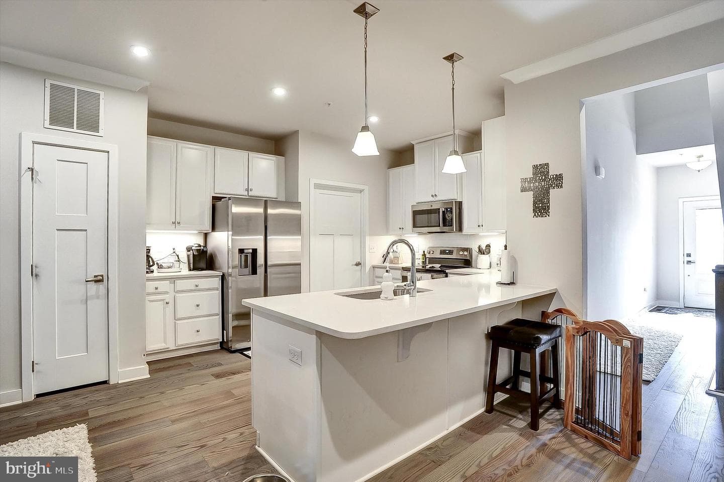 739 Cascade Way photo 4