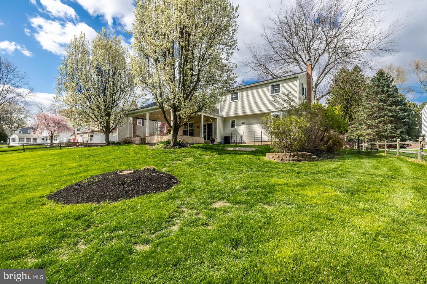 374 Devon Drive photo 10