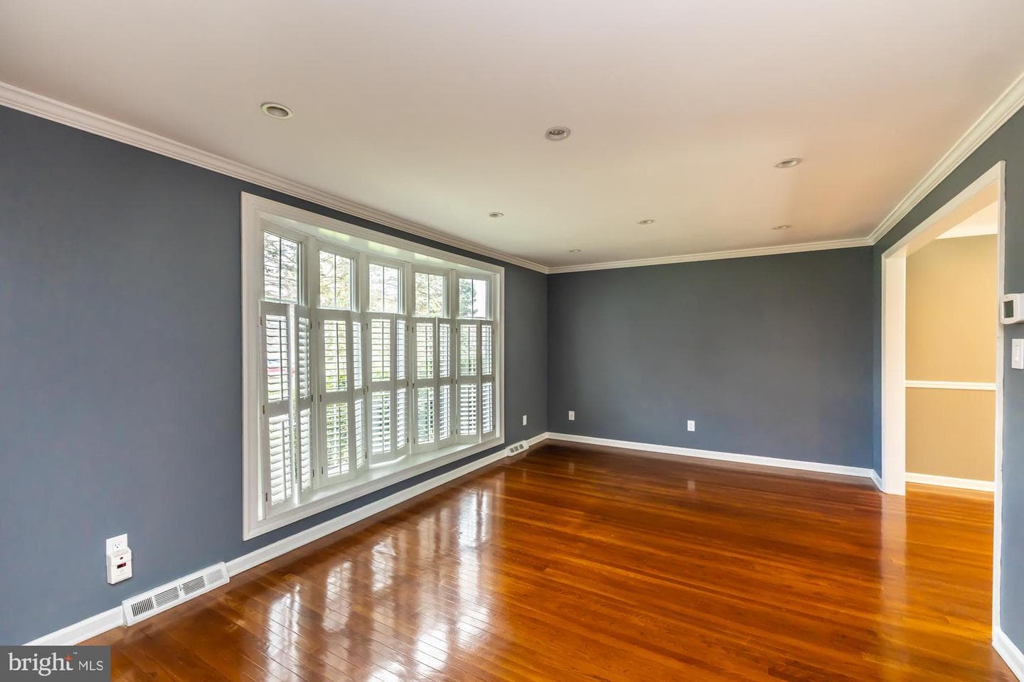 374 Devon Drive photo 17