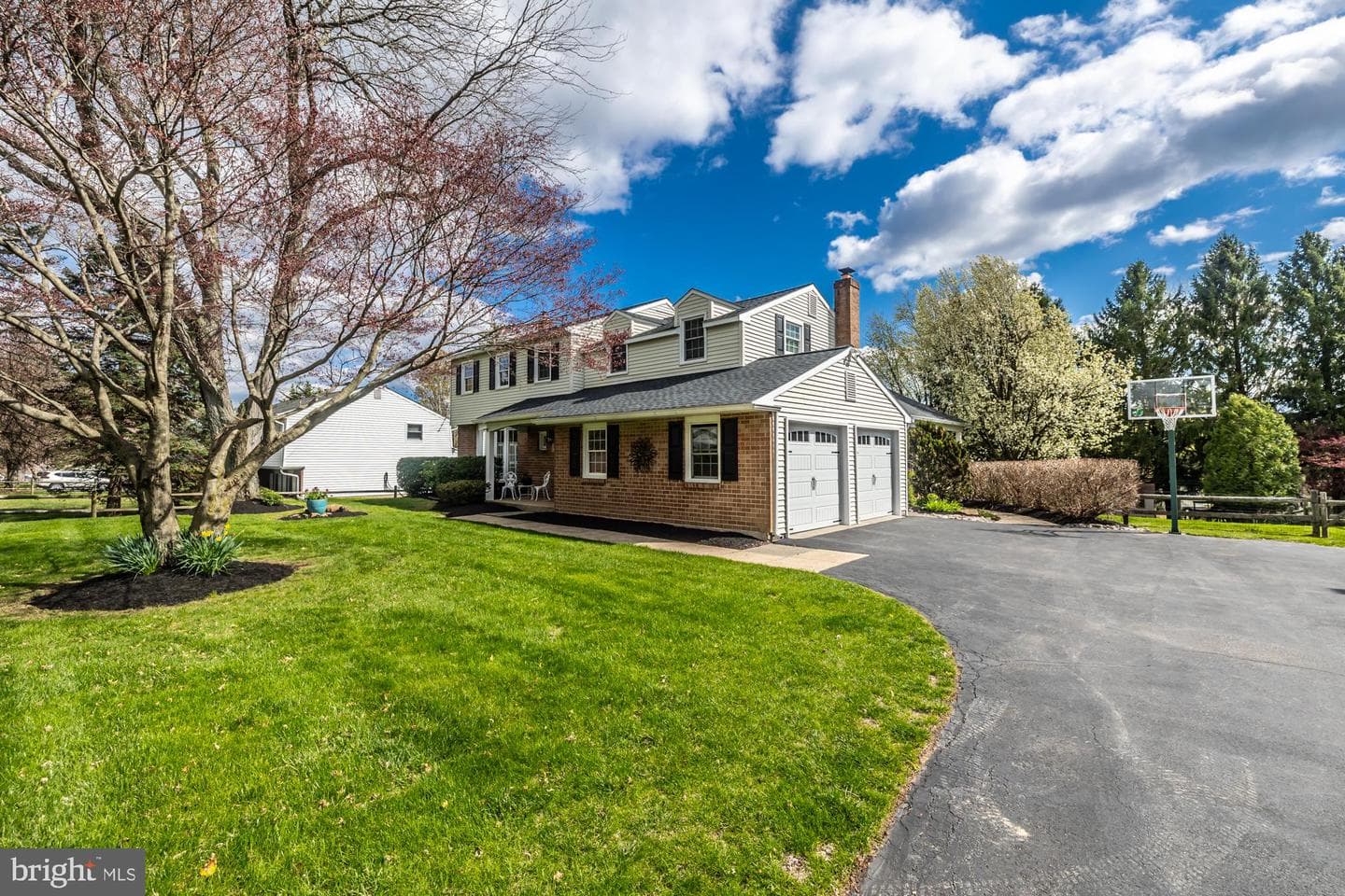 374 Devon Drive photo 4