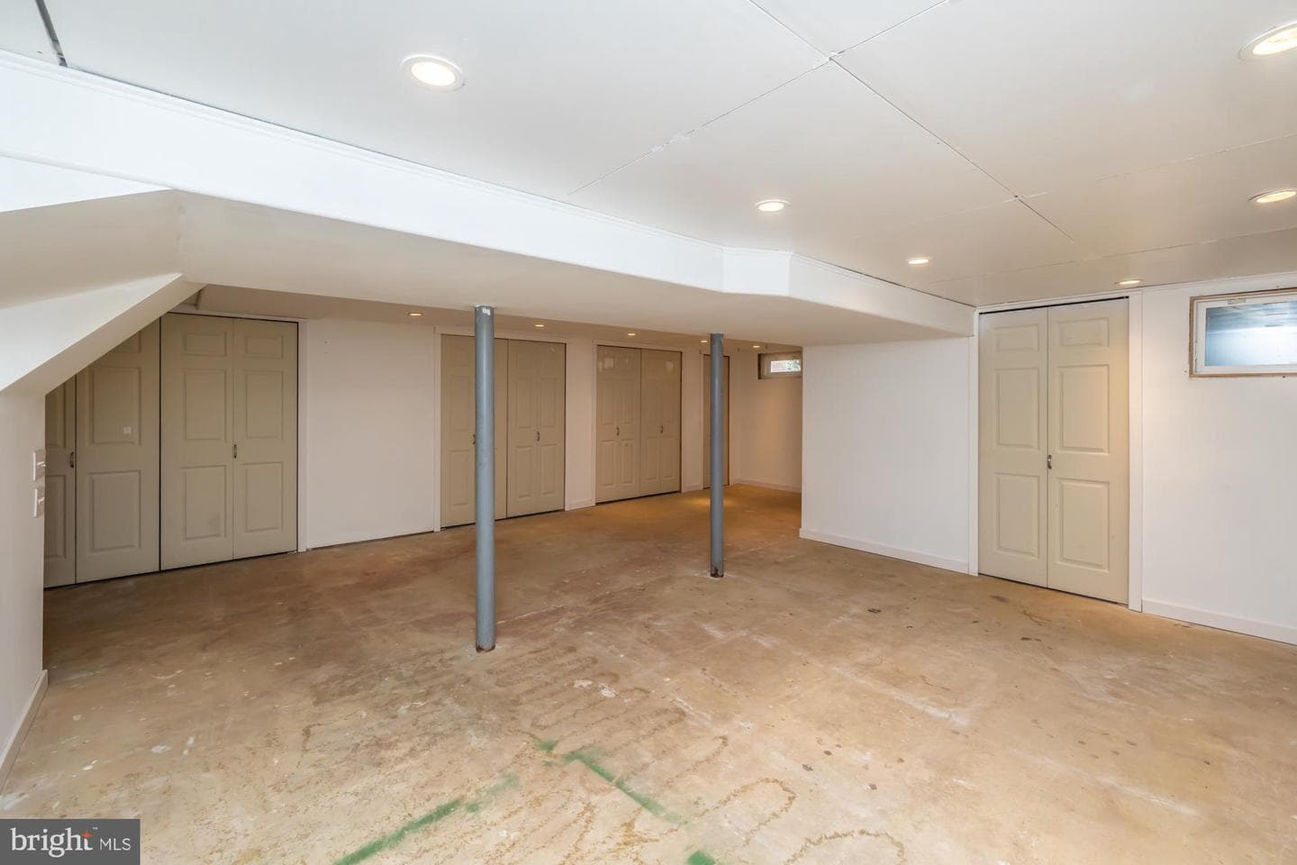374 Devon Drive photo 48