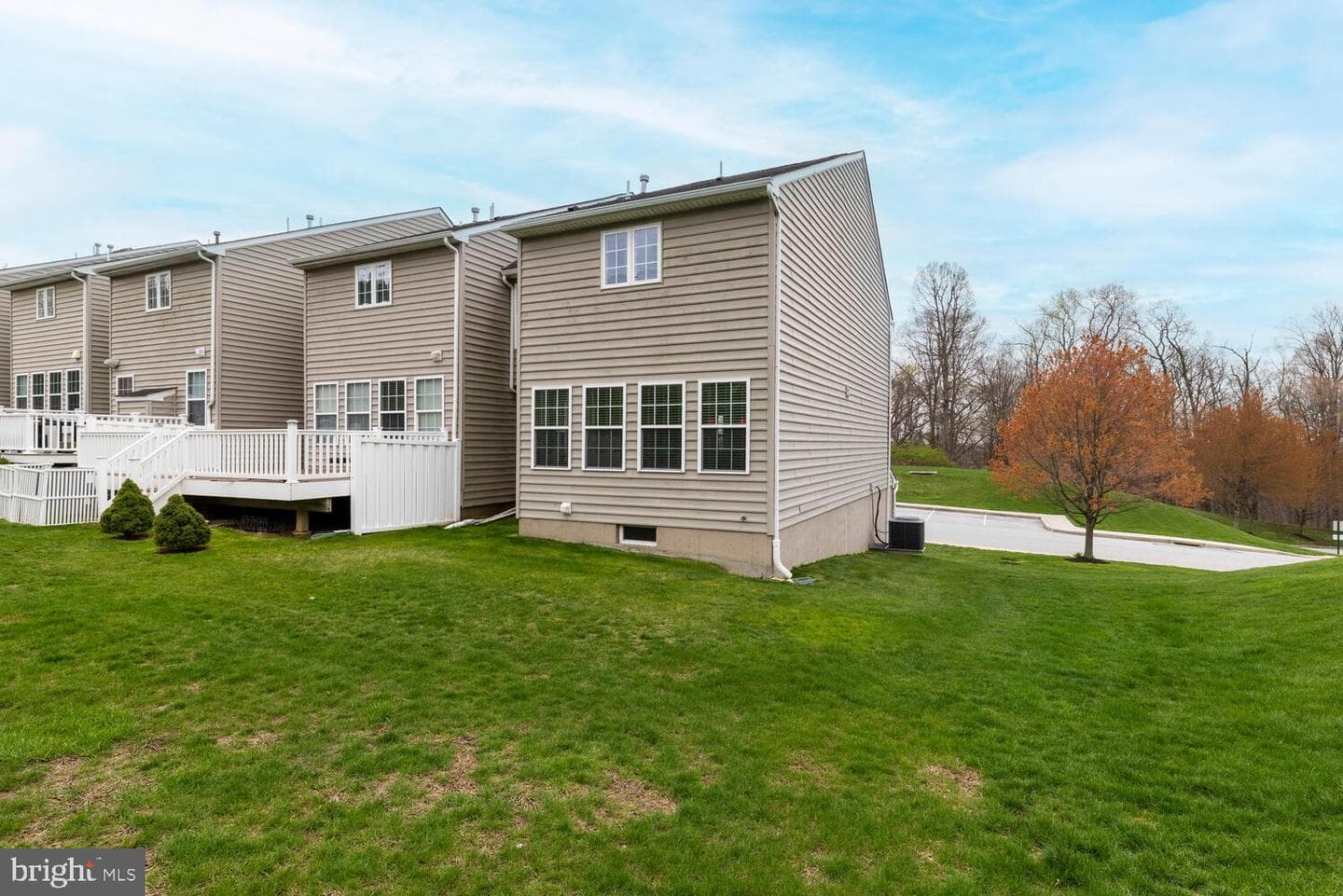 210 Tall Trees Circle photo 9