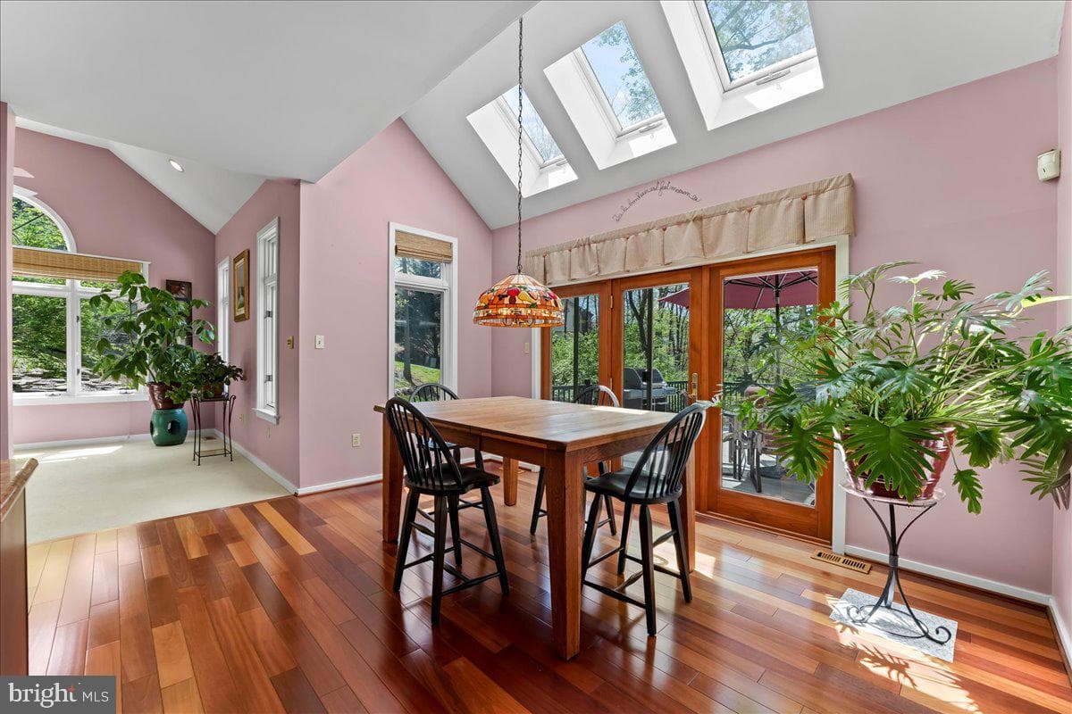 19 White Clay Drive photo 11