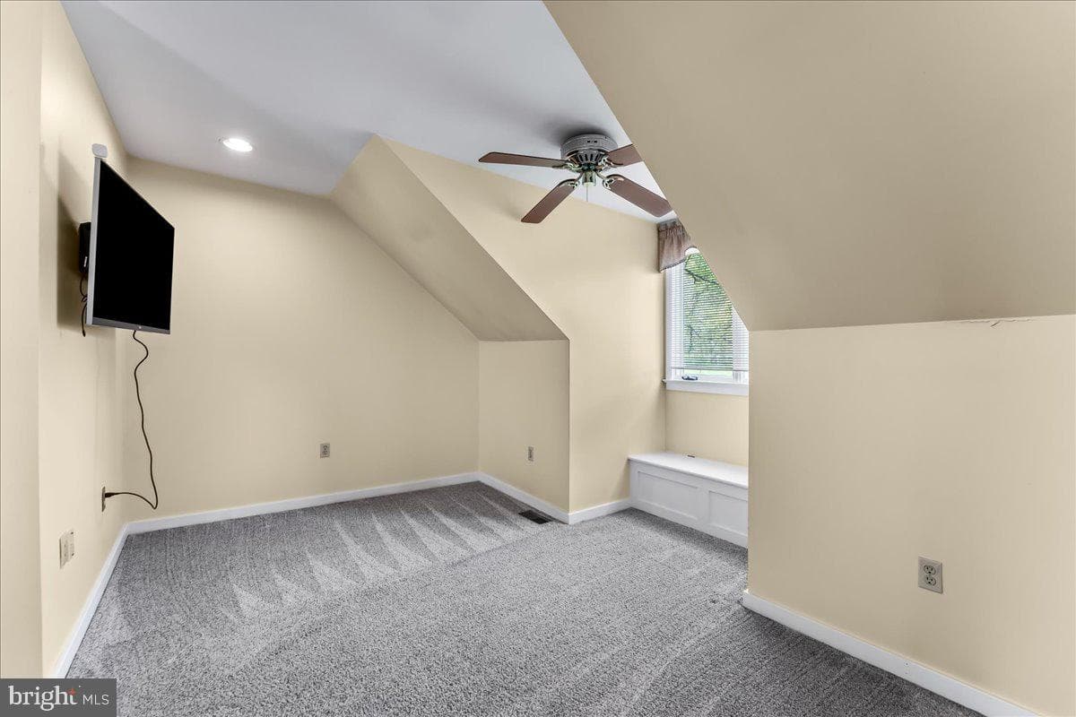 19 White Clay Drive photo 29