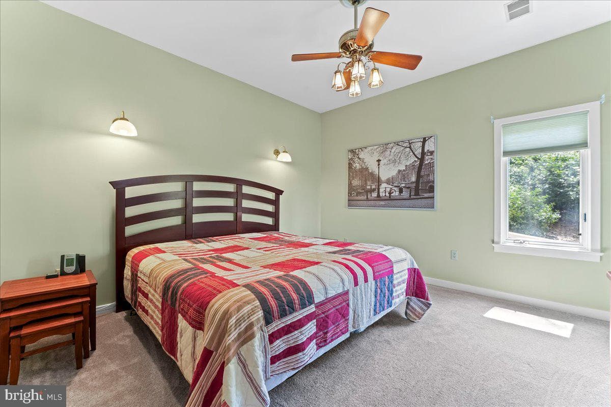 19 White Clay Drive photo 31